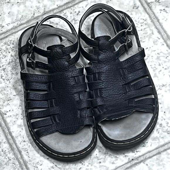 Dr Martens  Women’s Brown Sandals SZ 6.5 - Picture 1 of 5